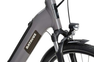 BATAVUS Altura E-Go Power Lageinstap Taupe 51cm 2025